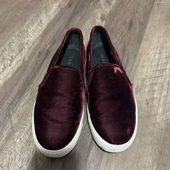 Vince Blair Velvet Sneaker Burgundy Oxblood 8 NWOB - Picture 3 of 6